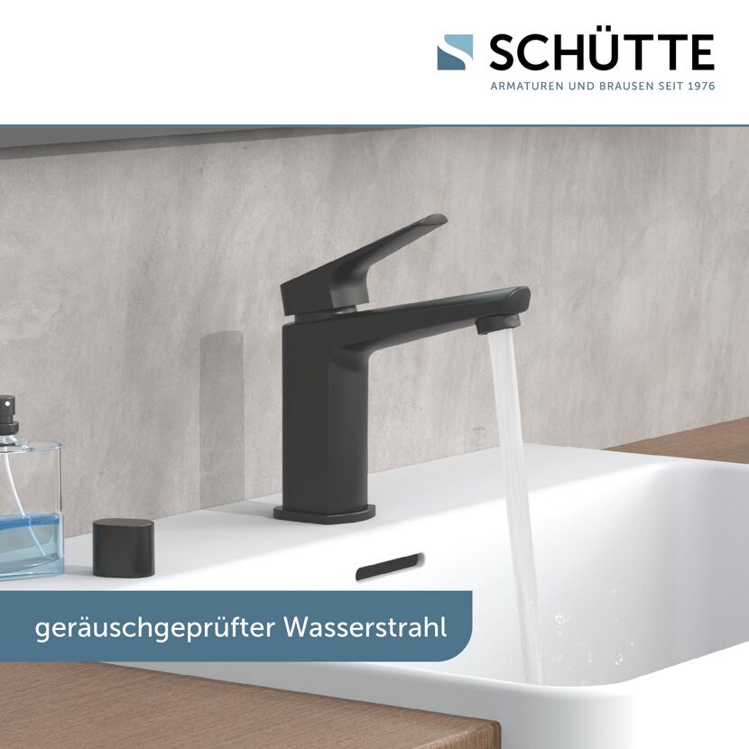 Schwarze Armatur WT-Armatur Raven, Wasserstrahl