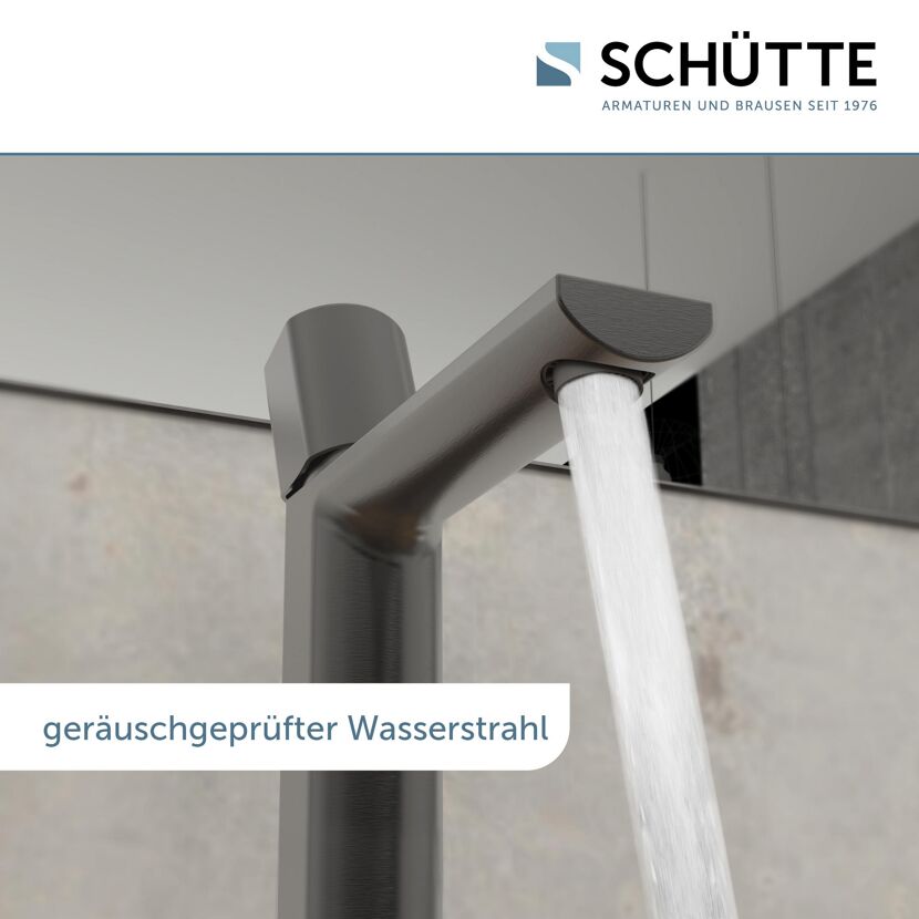 Wasserstrahl aus einem Waschtischarmatur