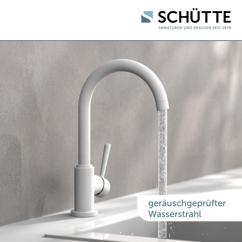 Weißer Wasserhahn SPT Cornwall, Wasserstrahl