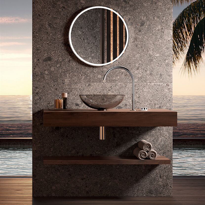 Waschbecken mit Blick aufs Meer