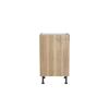 Holzschrank mit Tür und silbernem Griff