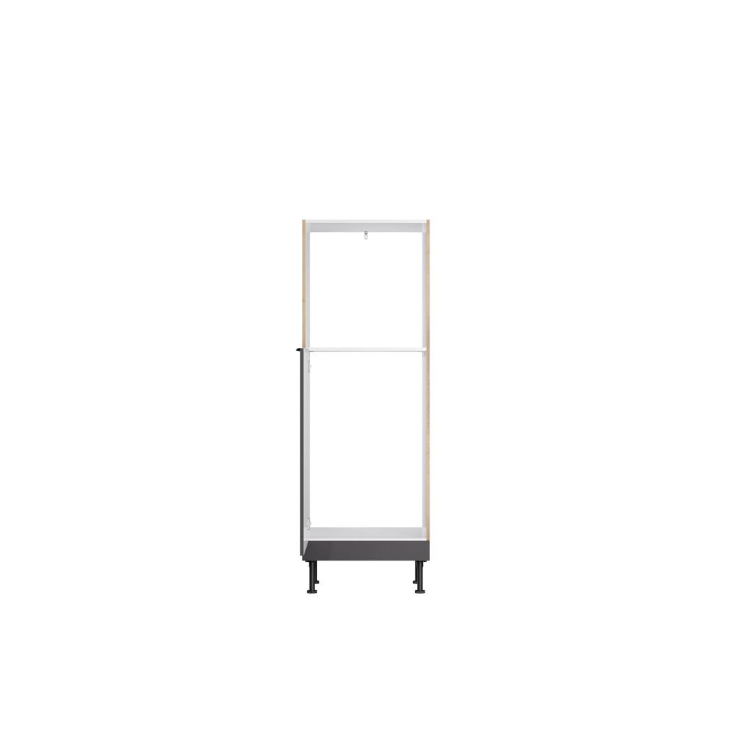 Leerer Hochschrank mit Kleiderstange
