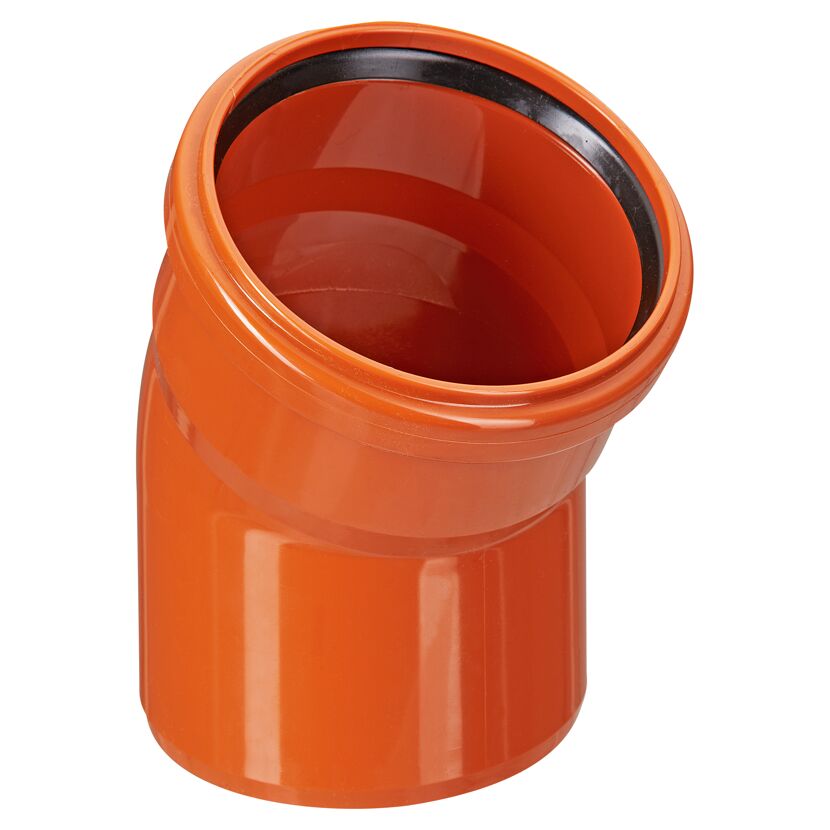 Orangefarbener KG-Rohrbogen DN 125, 15°