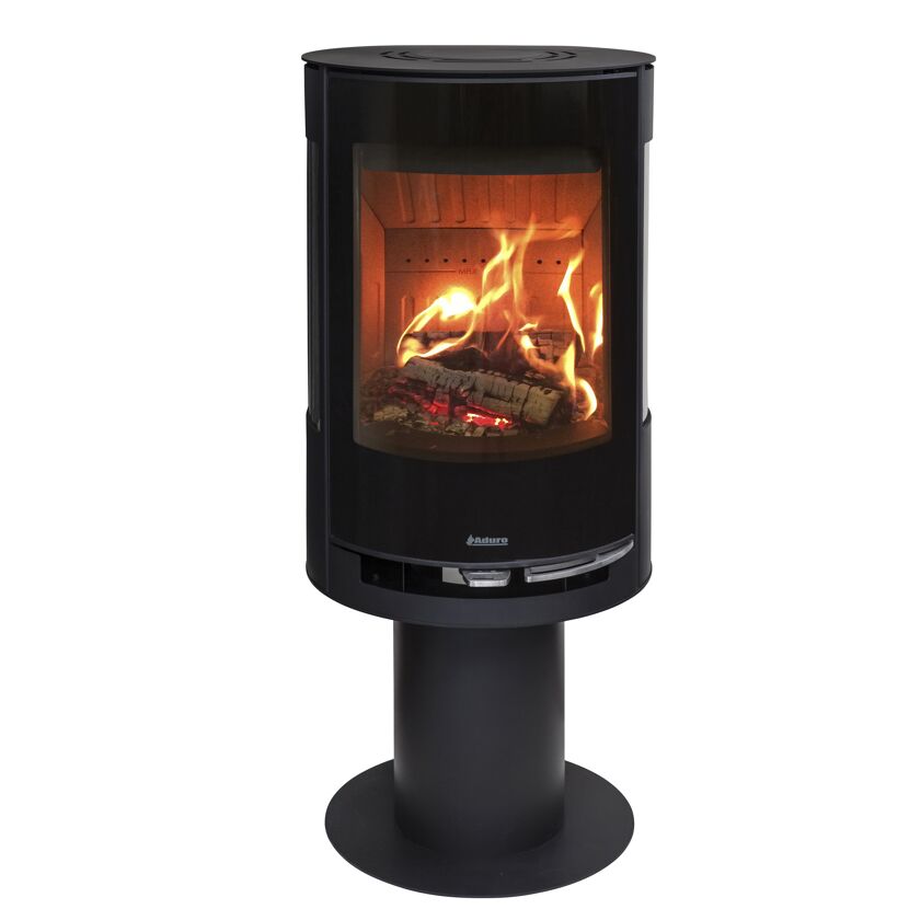 Kaminofen Aduro 9.3 Lux mit brennendem Holz.