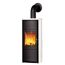 Weißer Kaminofen mit brennendem Feuer
