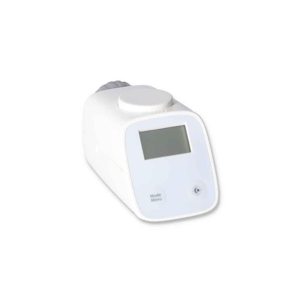 Weißer Heizkörperthermostat mit Display und Tasten.