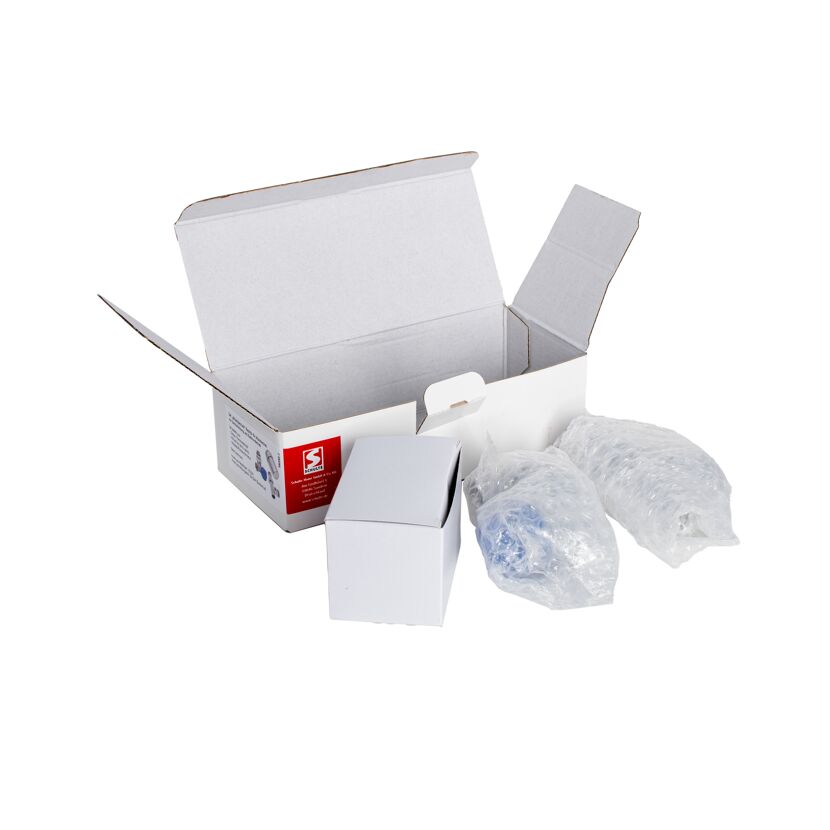 Zwei Thermostatventile in geöffneter Verpackung