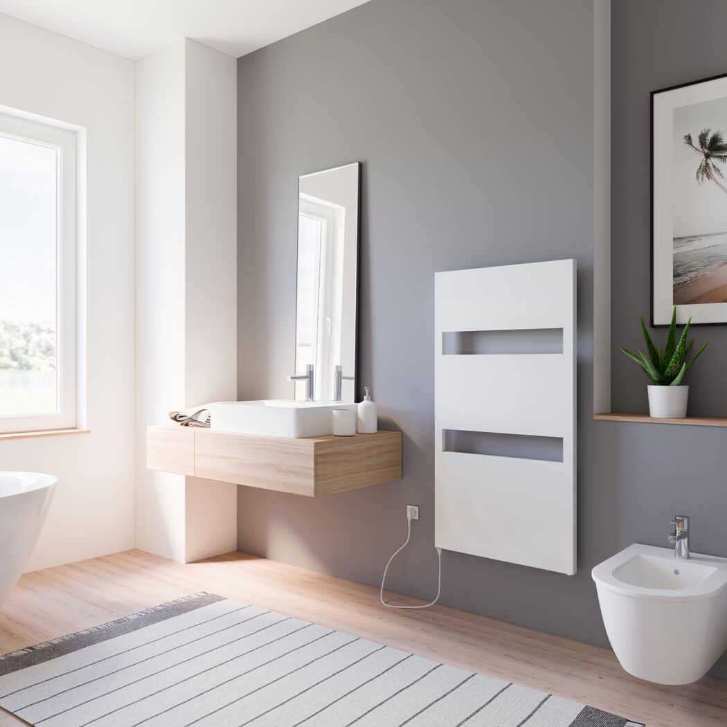 Modernes Badezimmer mit Handtuchheizkörper