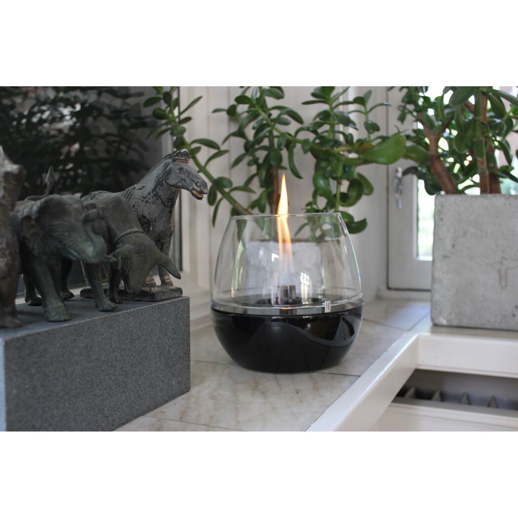 Tischfeuer Tulpe mit schwarzem Fuß und Flamme