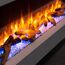 Elektrischer Kamin mit Deko-Holz und Steinen