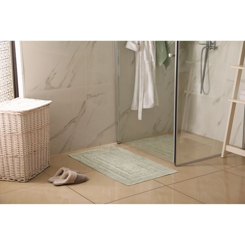 Badezimmer mit Badematte