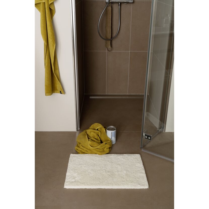Badematte Bahamas vor Dusche