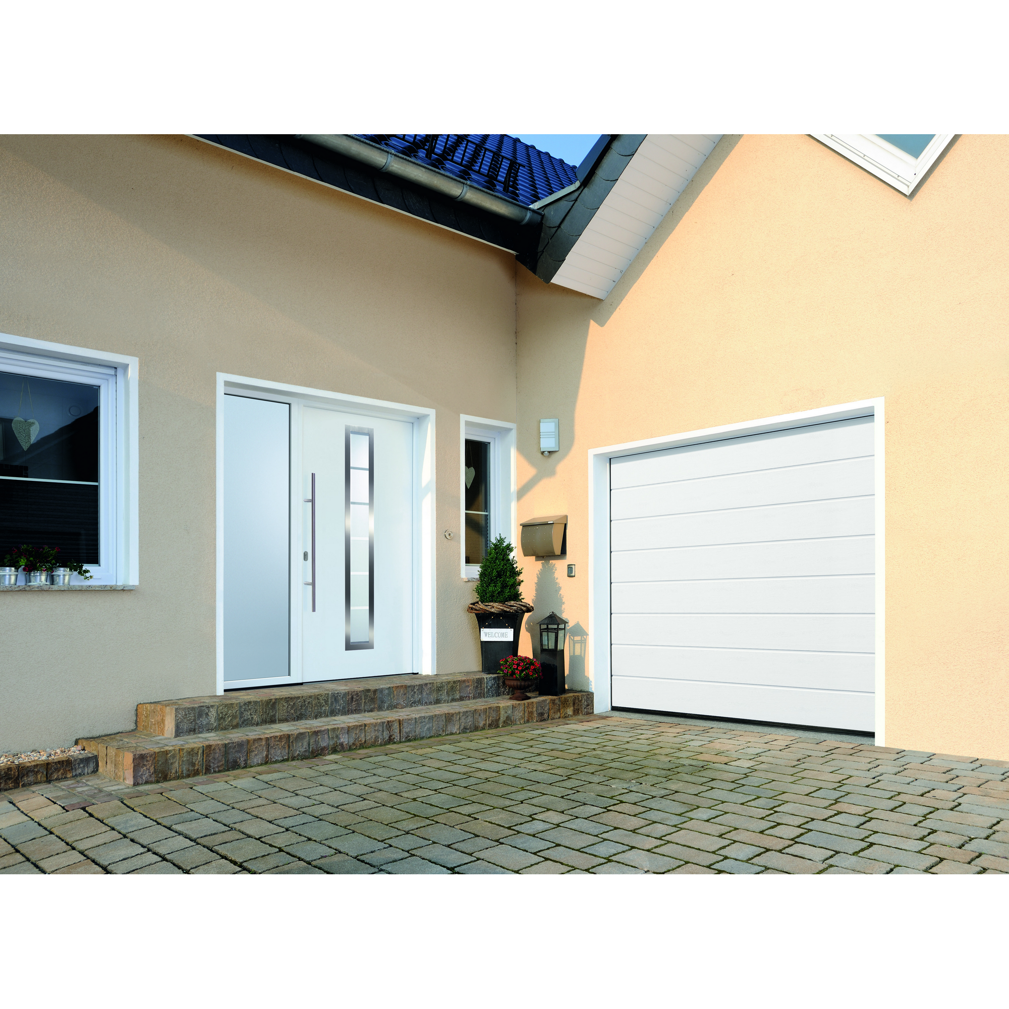 Garagen-Sektionaltor 'EcoStarMatic' mit Garagentorantrieb weiß  250 x 213 cm + product picture