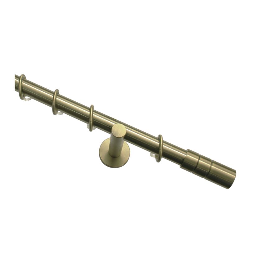 Metallene Stilgarnitur in Gold