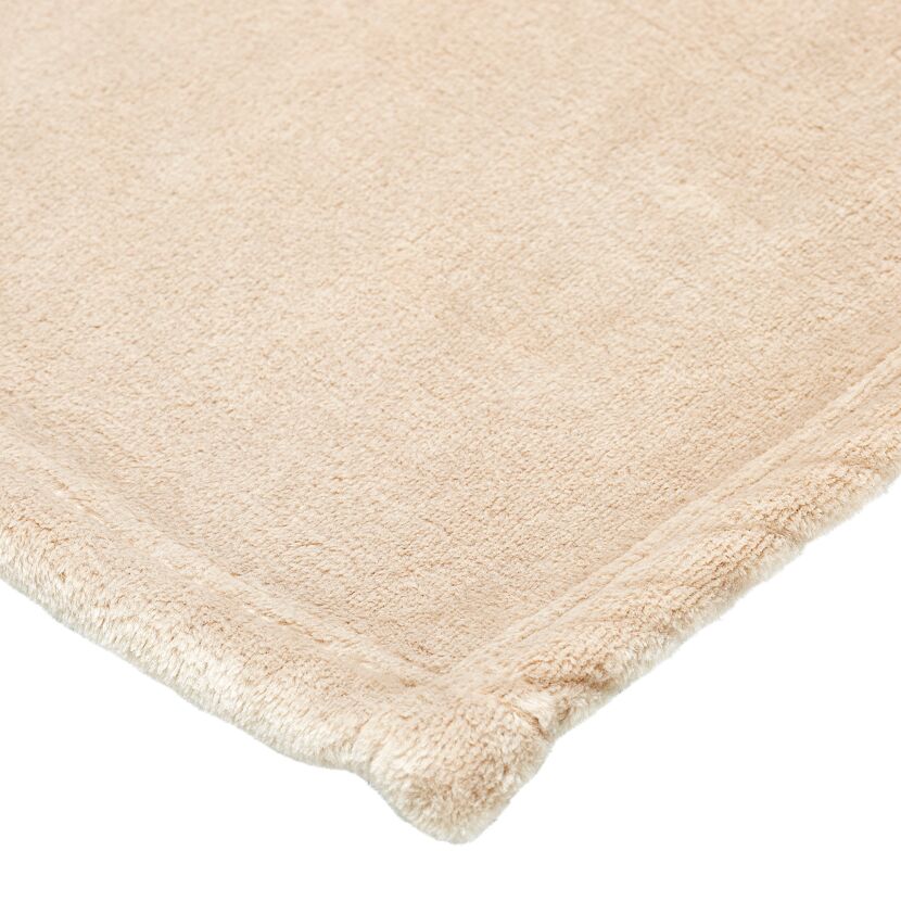 Kuschelige beige Wohndecke Cashmere-Touch
