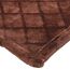 Braune Wohndecke mit Rautenmuster