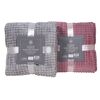 Zwei Fleece Kuscheldecken in Waffeloptik, grau und rosa