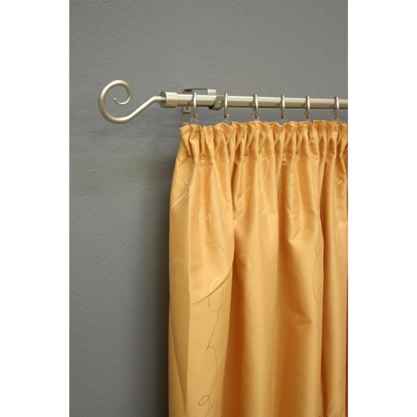 Goldene Gardine an silberner Stilgarnitur