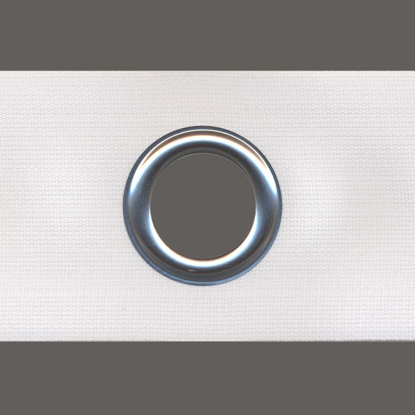 Metallöse auf weißem Ösenband