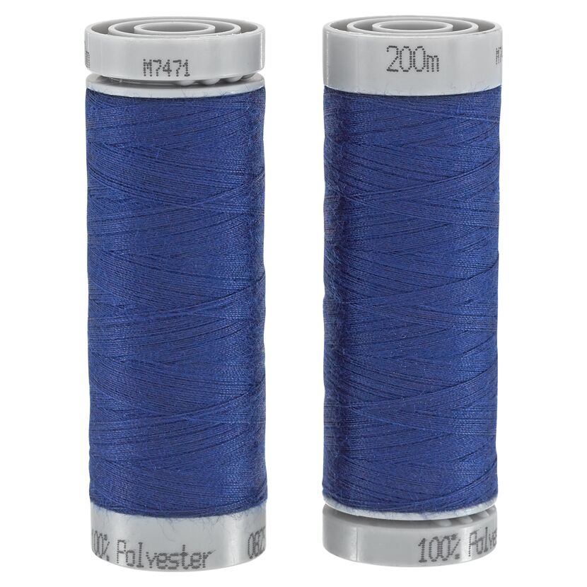 Zwei blaue Nähgarne
