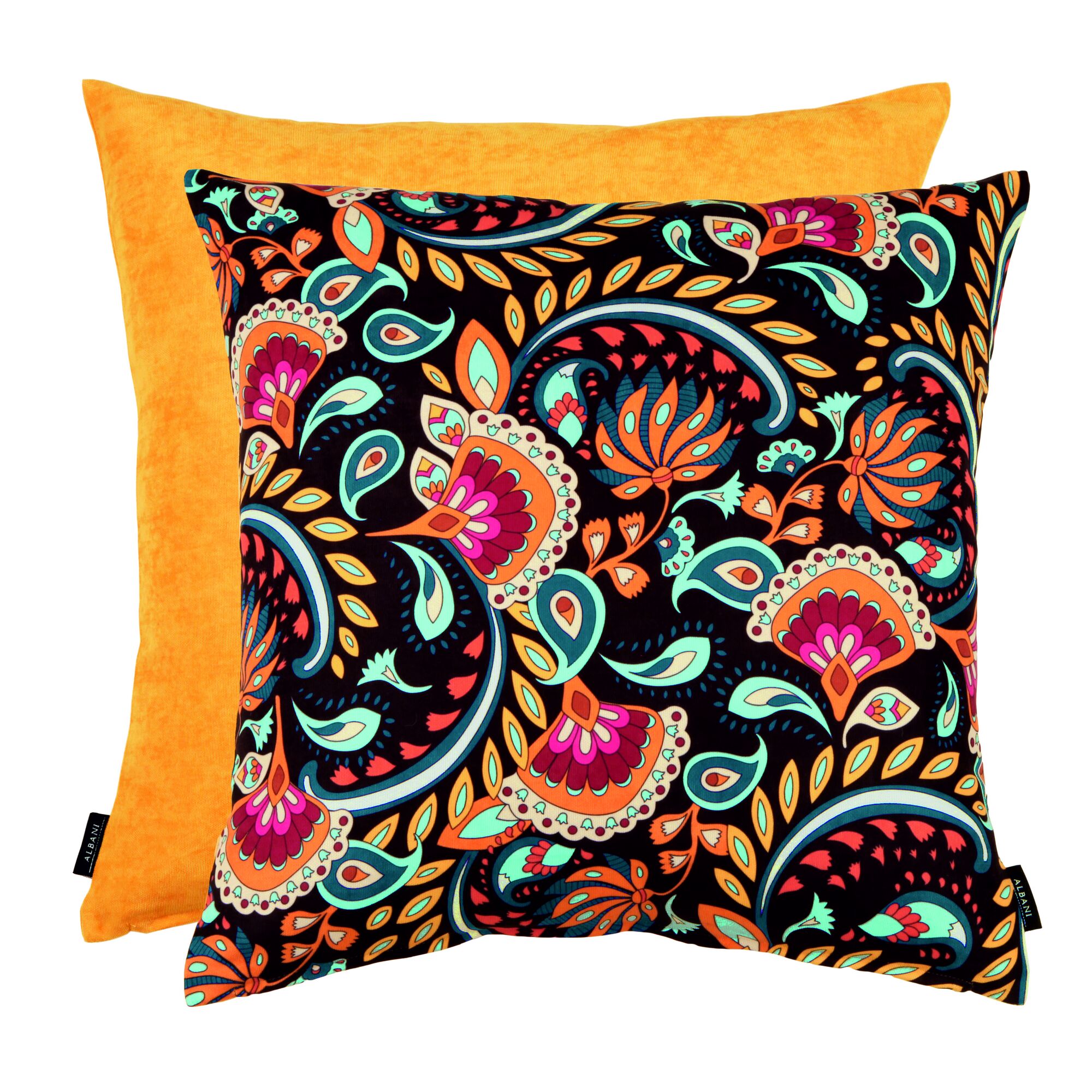 Zwei Kissen mit Paisleymuster und in Orange