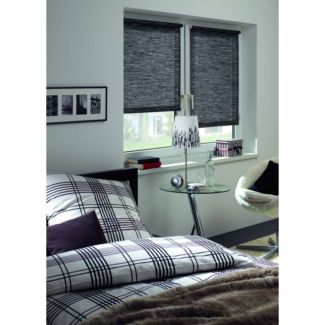Schlafzimmer mit Doppelrollo