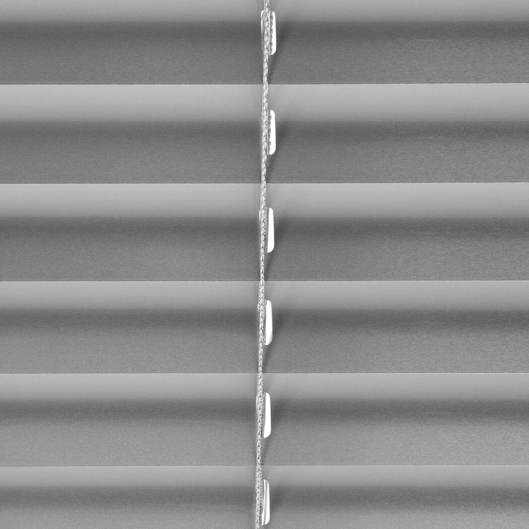 Silberne Alu-Jalousie