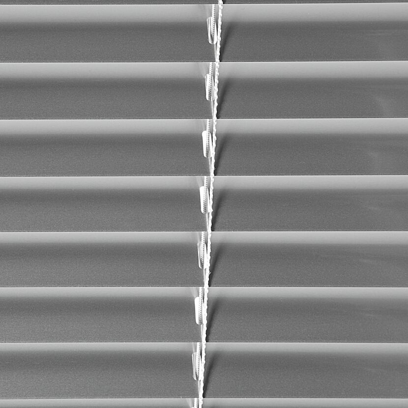 Silberne Alu-Jalousie