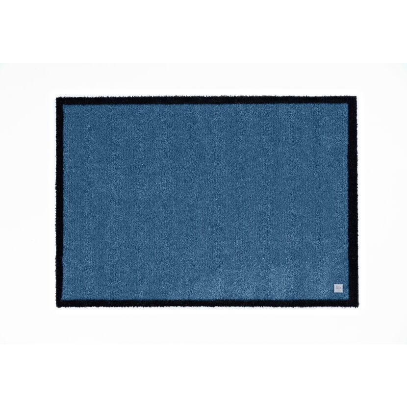 Blaue Fußmatte mit dunkelblauem Rand