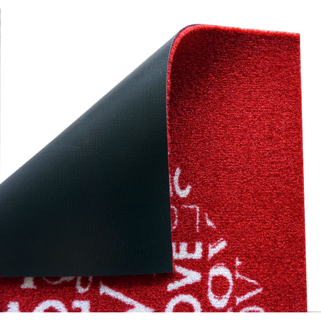 Rote Schmutzfangmatte mit Aufschrift "Love"