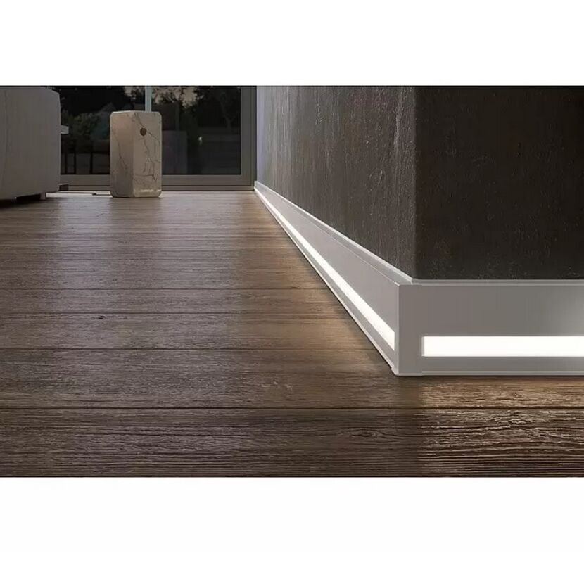 Deckprofil 'Cubica LS 80' Light Down weiß 250 x 8 x 2 cm