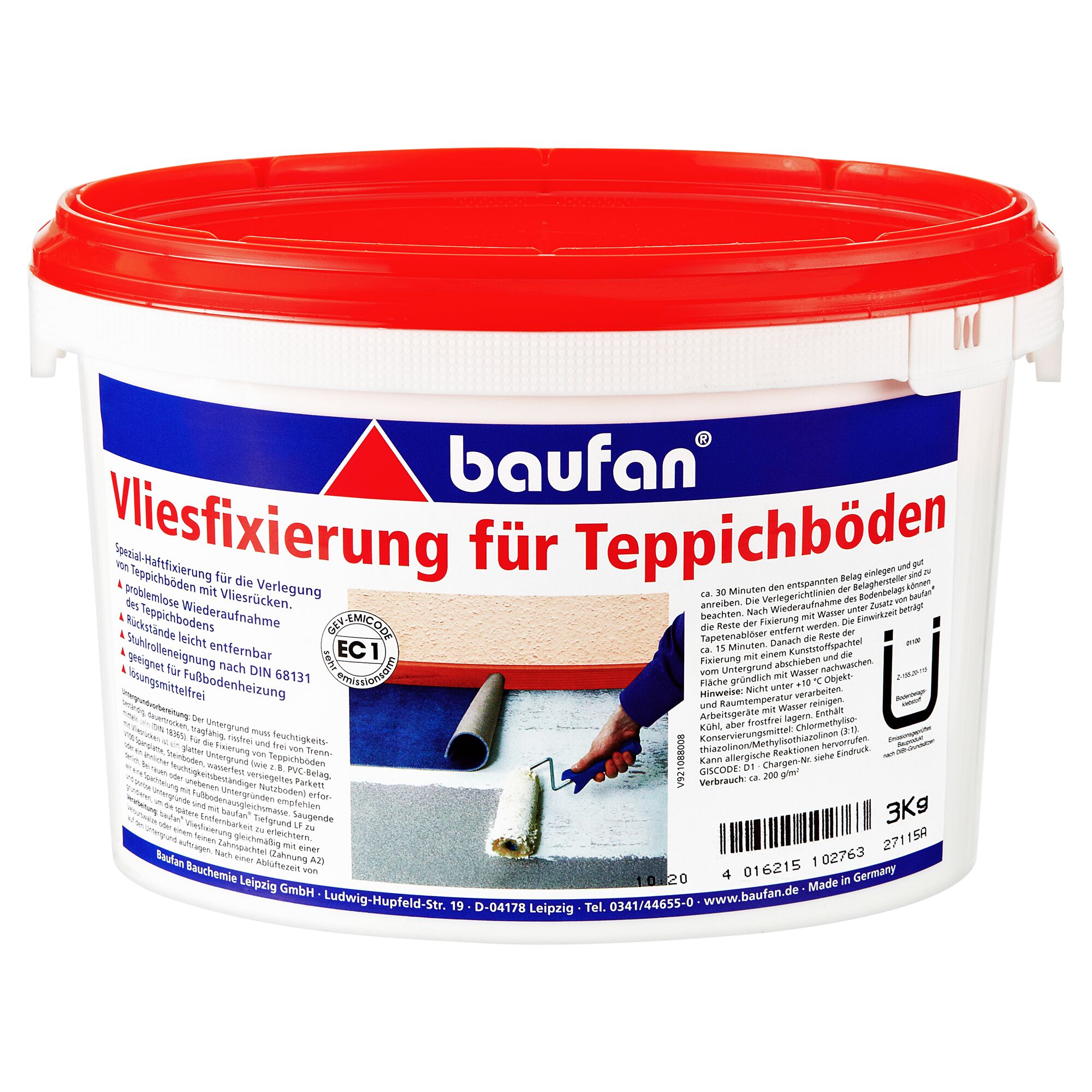 Eimer Vliesfixierung für Teppichböden, Person verklebt einen Teppich mit Kleberolle.