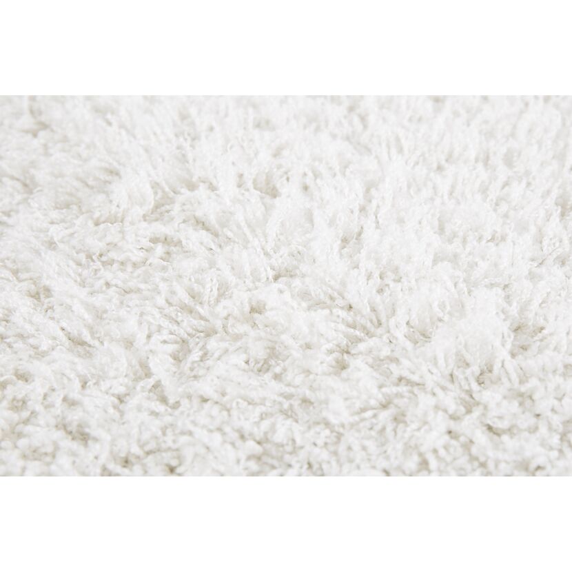 Cremefarbener Hochflor-Teppich CALA BONA, Nahaufnahme