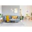 Wohnzimmer mit grauem Sofa, gelber Decke und hellem Teppich