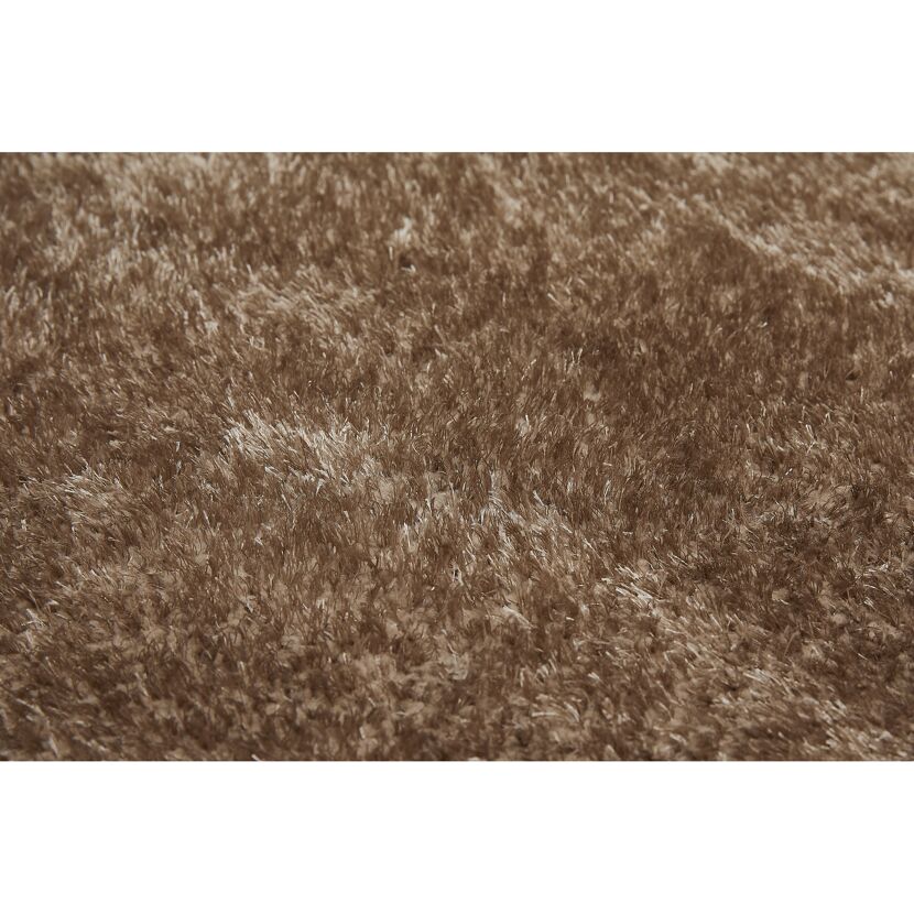 Hochflor-Teppich Gela in Taupe, Nahaufnahme