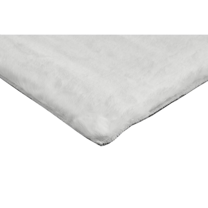 Weißer Hochflor-Teppich Loano Nahaufnahme
