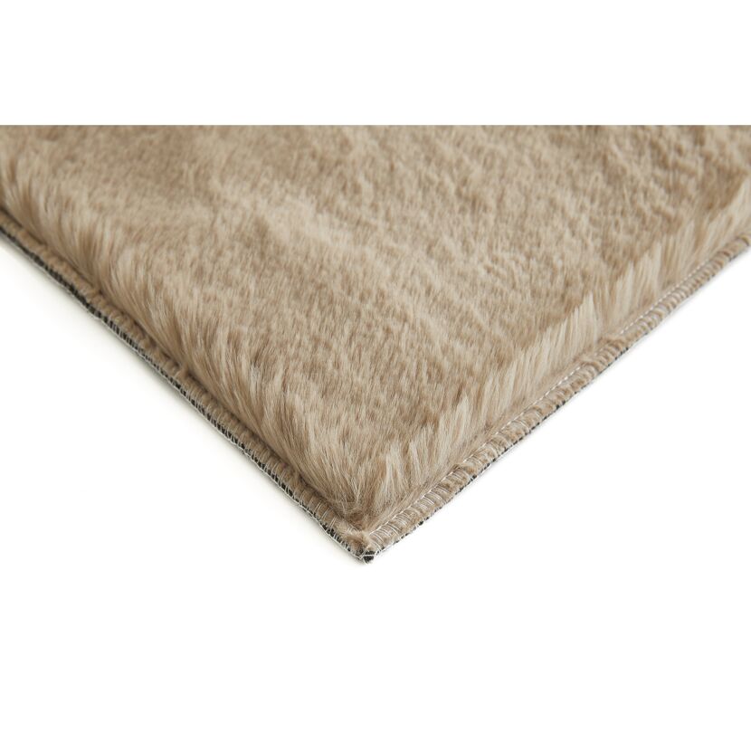 Taupefarbener Hochflor-Teppich Loano, Nahaufnahme