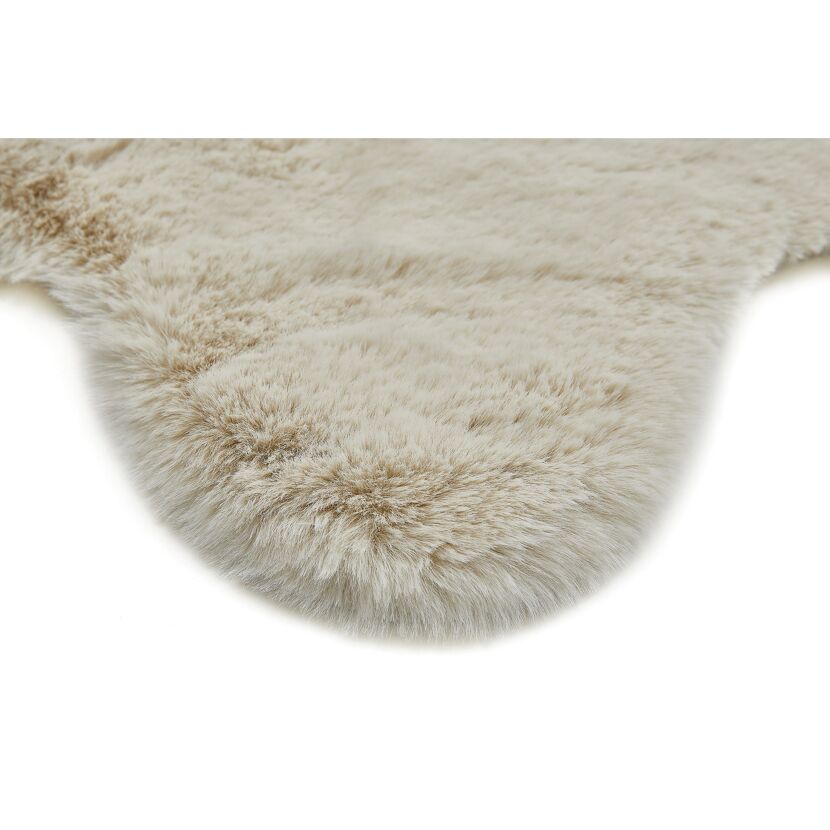 Beige Kunstfell Teppich Nahaufnahme