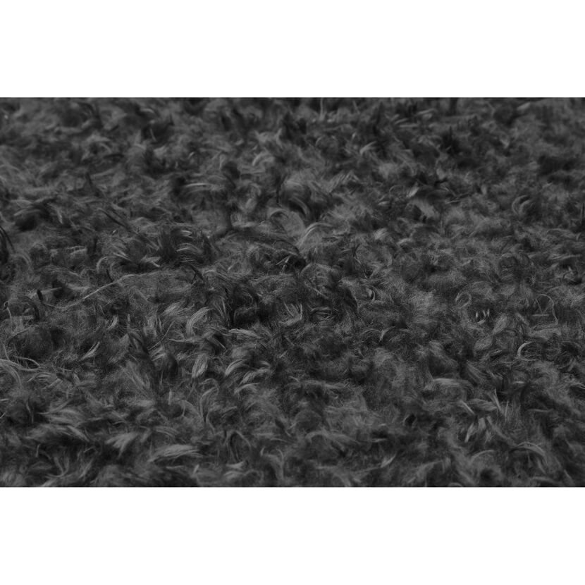 Dunkelgrauer Hochflor-Teppich