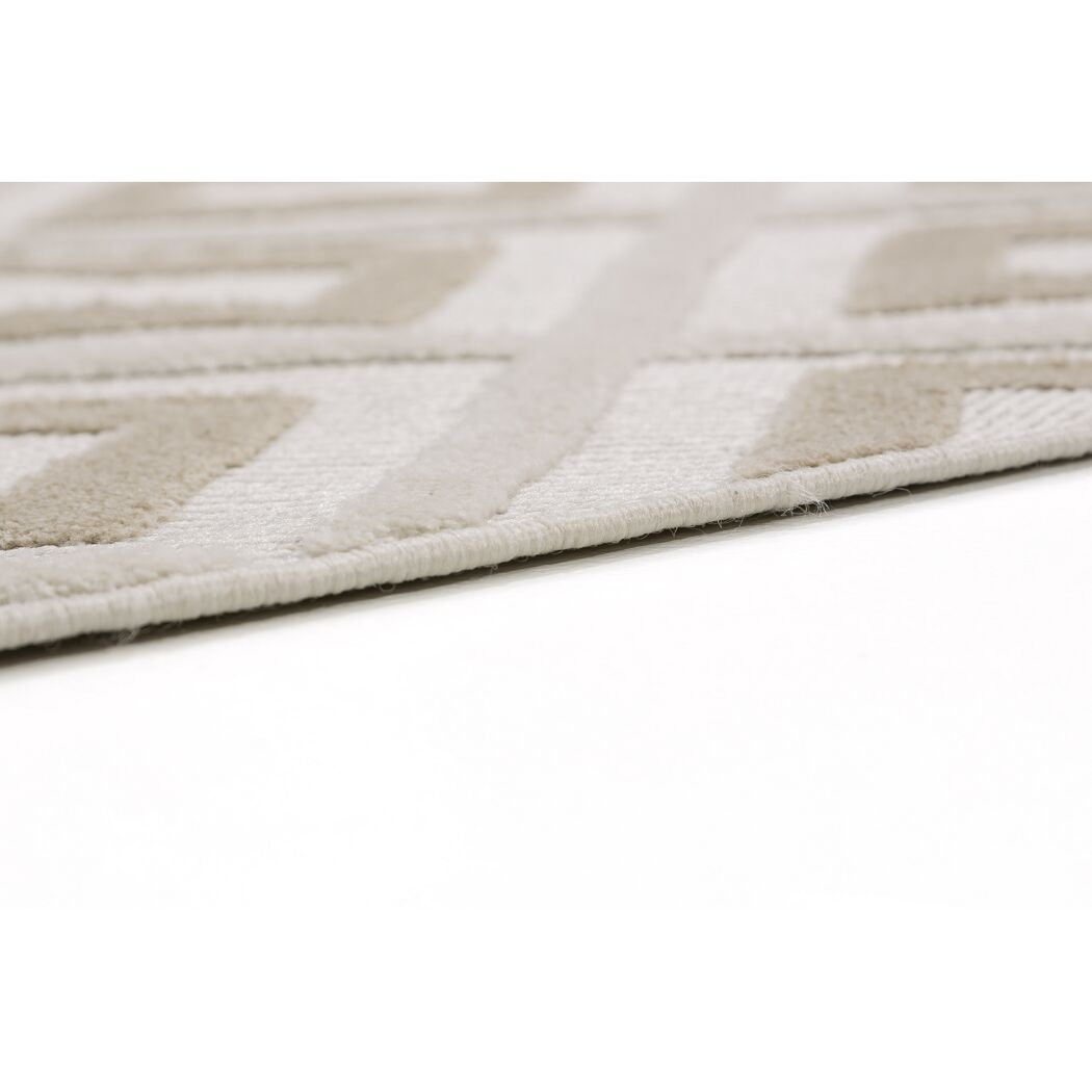 Beiger Teppich mit geometrischem Muster