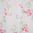 Weißer Schlaufenschal mit rosa-blauen Blumenmuster