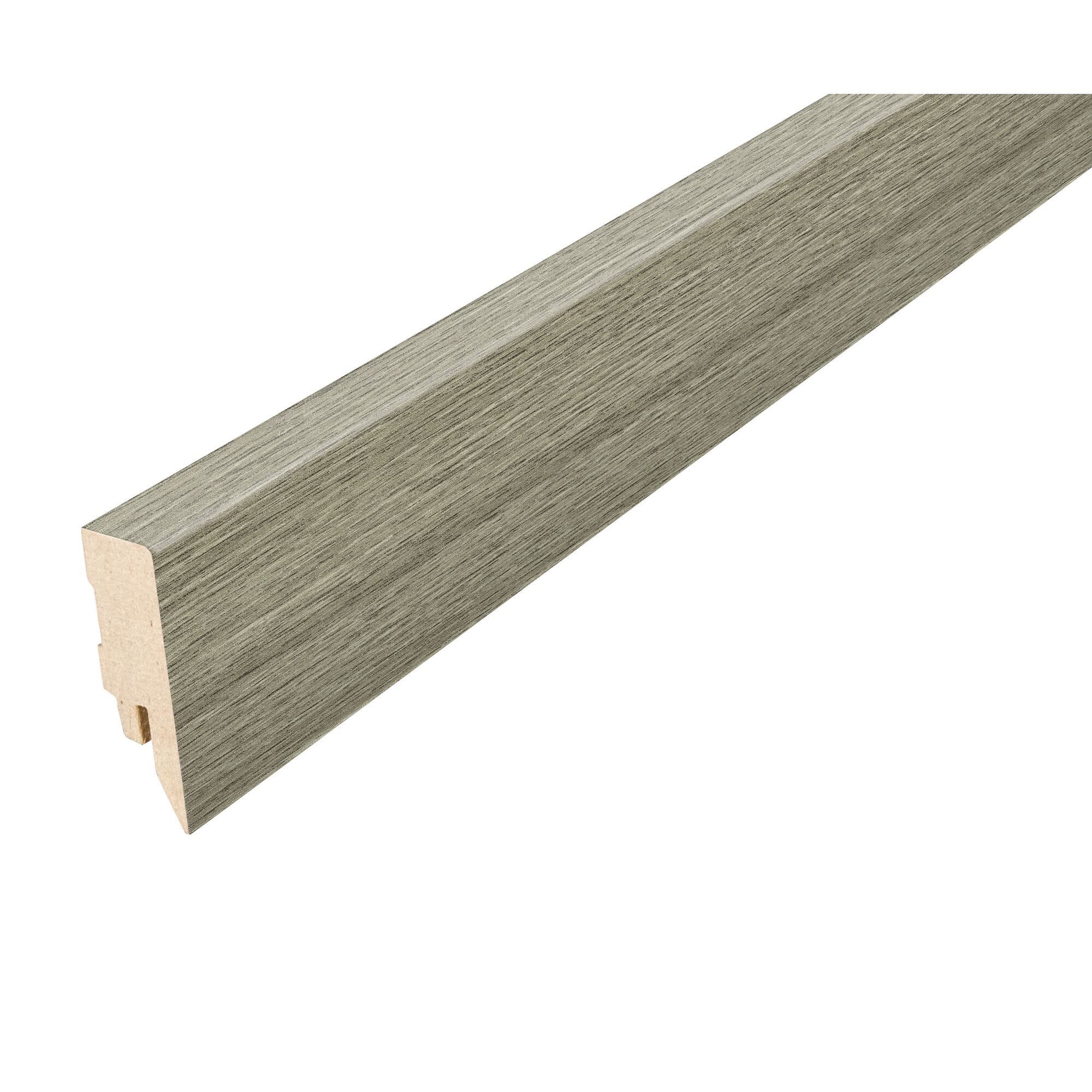 Eckige Sockelleiste in Sagerau