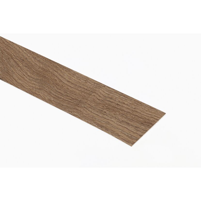 Braune Sockelleiste aus Holz