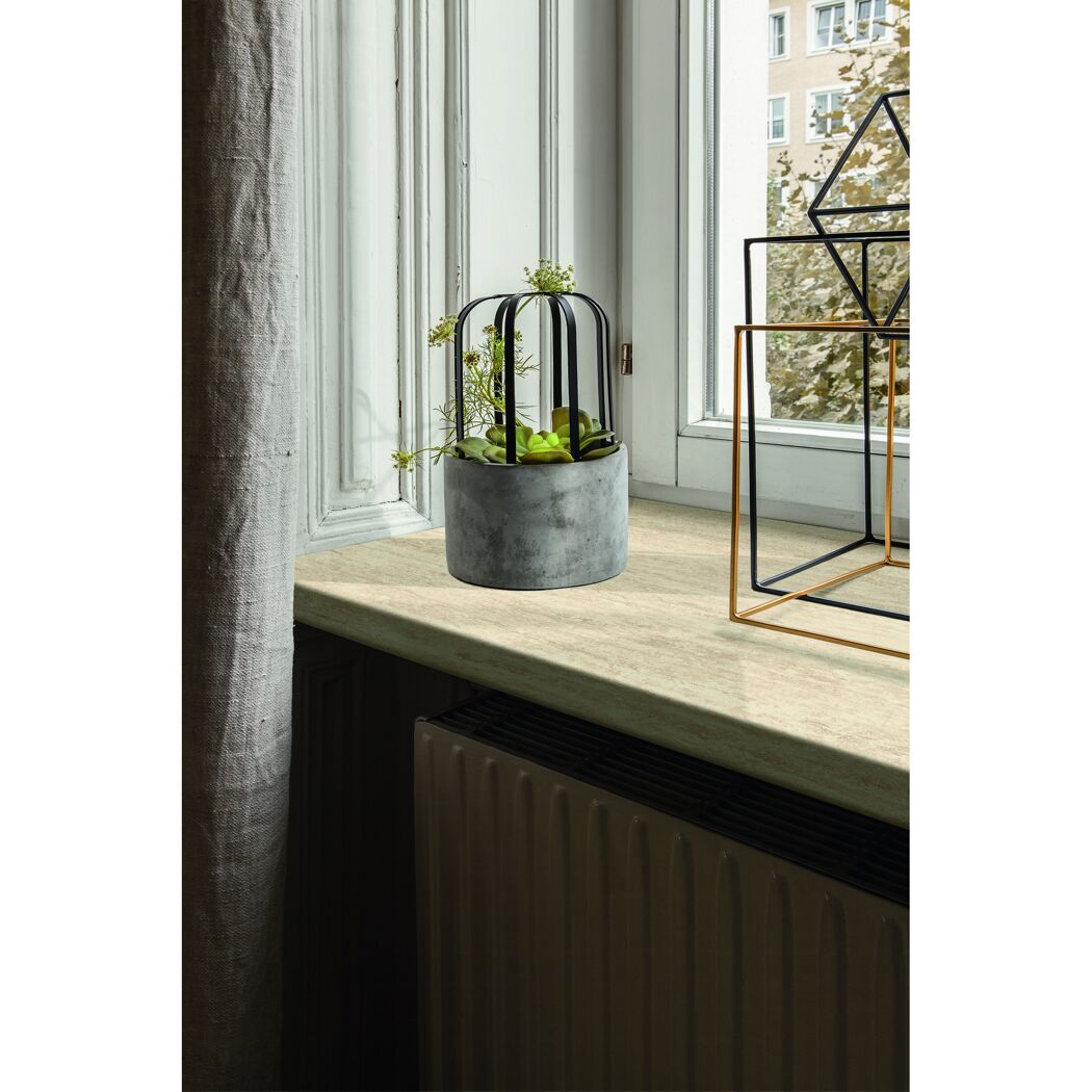 Fensterbank Tibur mit Deko