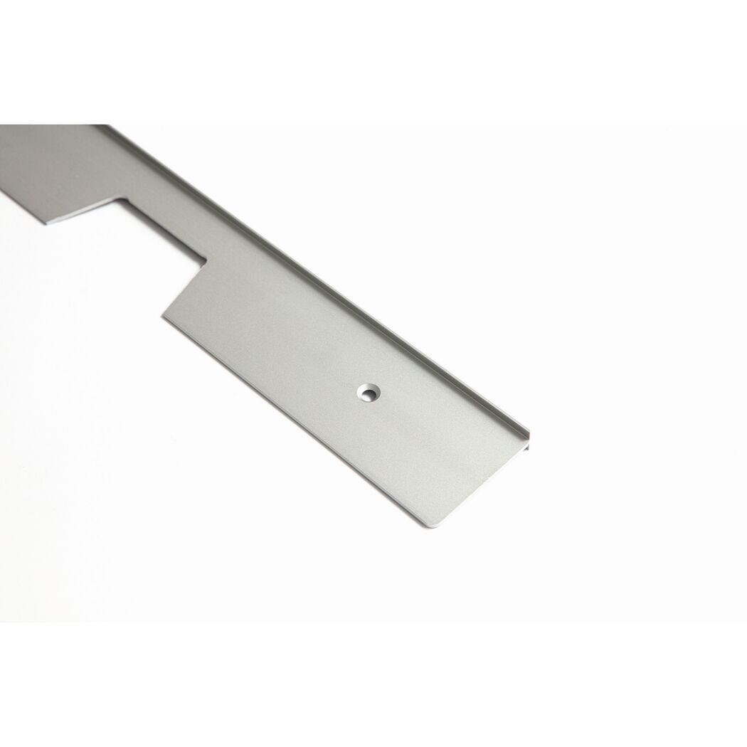 Metallprofil mit Loch