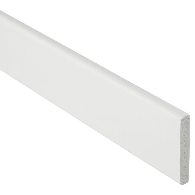 Weiße Wandleiste
