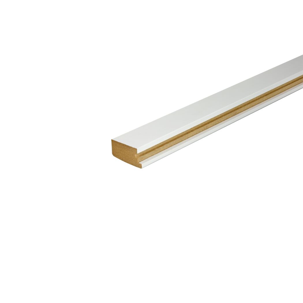Weiße Bilderleiste 19 x 40 x 2500 mm