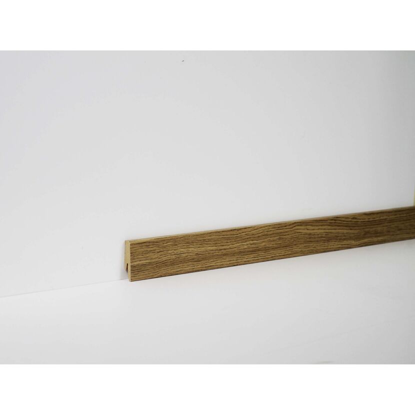Holzfußleiste Eiche goldbraun