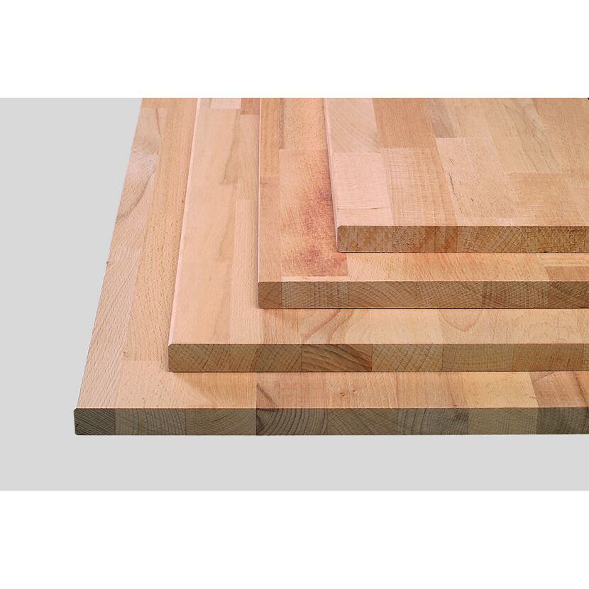 Verschiedene Buchenholzplatten übereinander