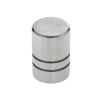 Metallfarbener Knopf